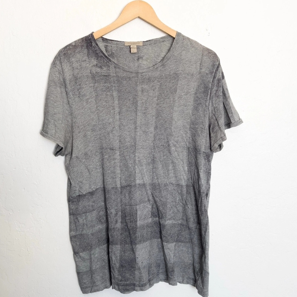 Burberry Gray Short Sleeve Tee with Distressed Pattern